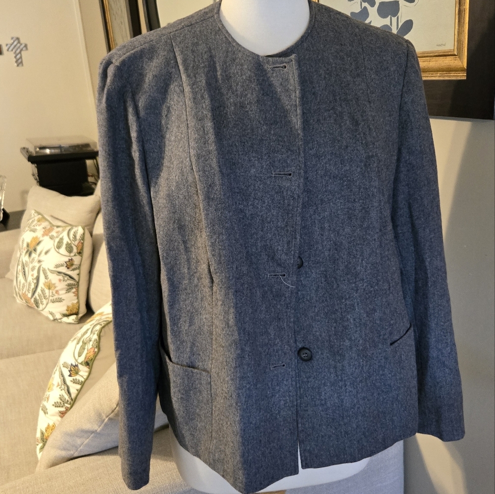 Pendleto Women's Gray Jacket